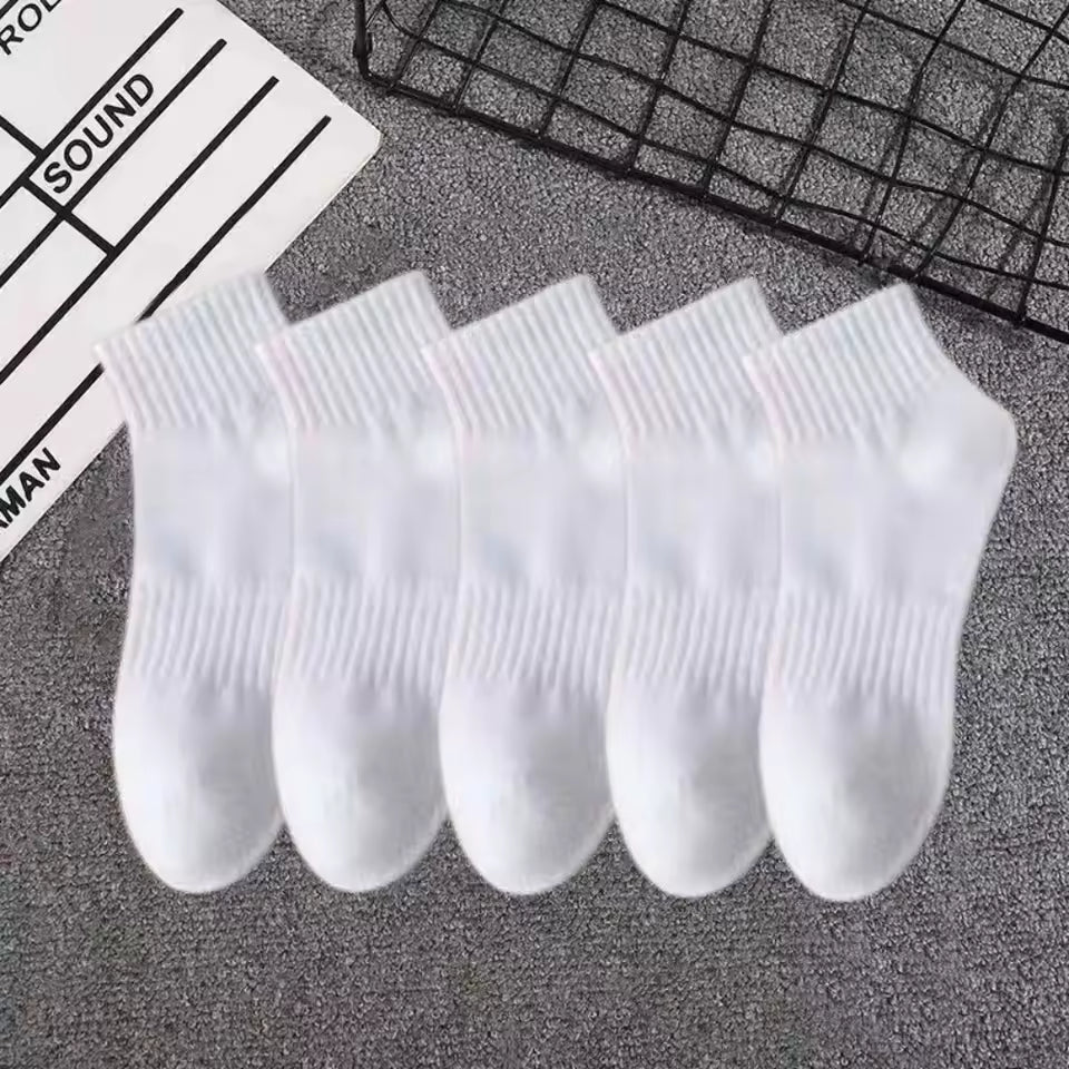 5 Pairs Of Thin Breathable Socks for Men and Women